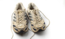 Col Progetto Esosport a Trezzano si riciclano le scarpe sportive che non si usano più