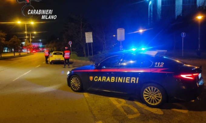Controlli dei carabinieri sulle strade contro le “stragi del sabato sera”: fermati automobilisti ubriachi alla guida