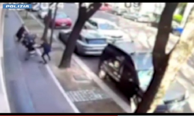 Milano, due ladri rubano un orologio da 20mila euro e poi con una testata rompono il naso di una poliziotta
