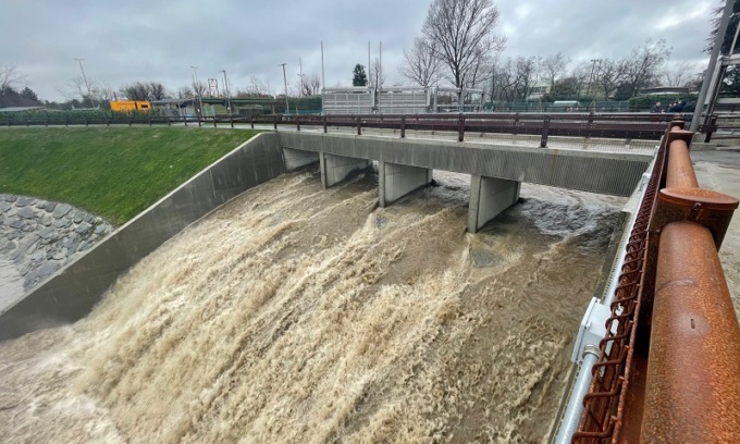 E’ stata una domenica di forti piogge ma a Milano grande successo per l’attivazione della vasca di contenimento del fiume Seveso
