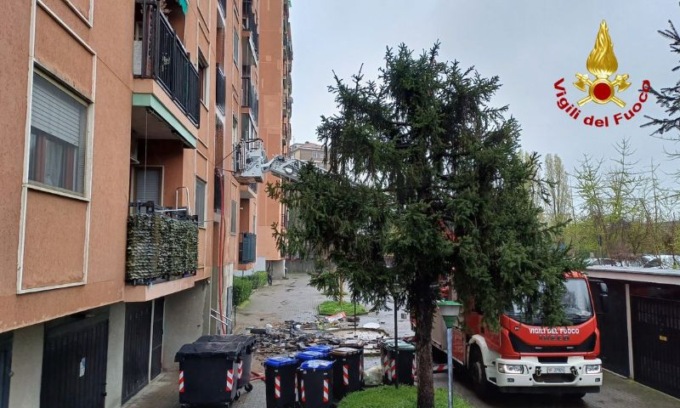 Appartamento distrutto dalle fiamme a San Giuliano