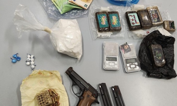 Spaccio di droga a Cesano Boscone: in manette un 57enne