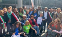 Tagli alla disabilità, anche il sud ovest Milano si mobilita: le interviste ad alcune protagoniste