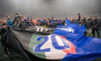 L'Inter vince lo scudetto e conquista la seconda stella nel derby di San Siro: in Duomo scoppia la grande festa nerazzura