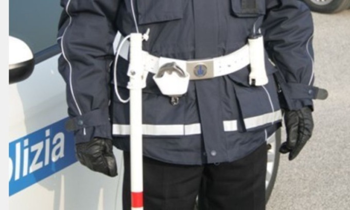 Pruiti respinge le polemiche sul ritiro del bastone allungabile in dotazione agli agenti di Polizia locale