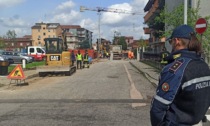 Cesano, forte odore di gas in via Monte Nero: lavori in corso per riparare il guasto