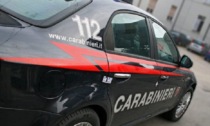 Violenta una donna in strada: 24enne arrestato dai carabinieri di Rozzano