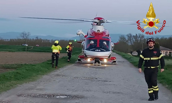 Il fiume si alza, dieci escursionisti milanesi in gita restano bloccati su un isolotto del Po