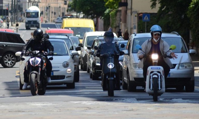 Milano, Per Moto E Auto Diesel Slittano Di Un Anno I Divieti Di Accesso ...