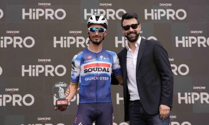 Giro d’Italia, la dodicesima tappa la conquista Alaphilippe
