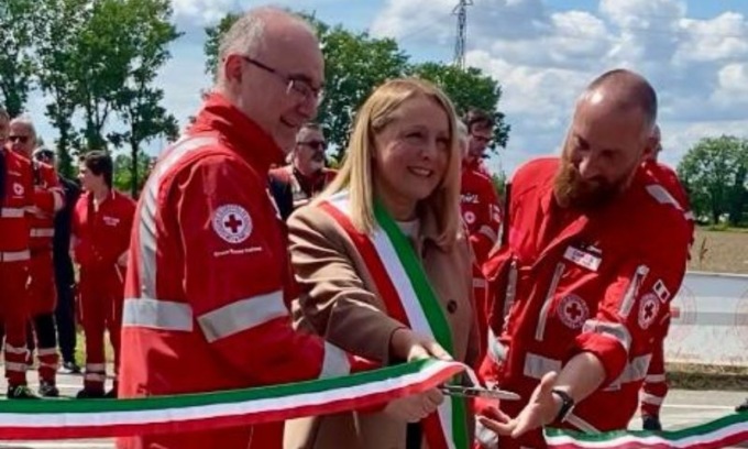 Taglio del nastro a Opera: inaugurata la nuova via Croce Rossa
