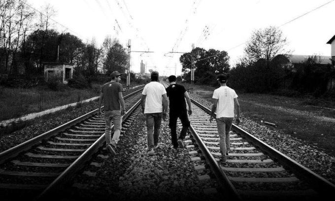 Quattro (ex) ragazzi, dalla periferia alla conquista del mondo: la storia del marchio Dolly Noire