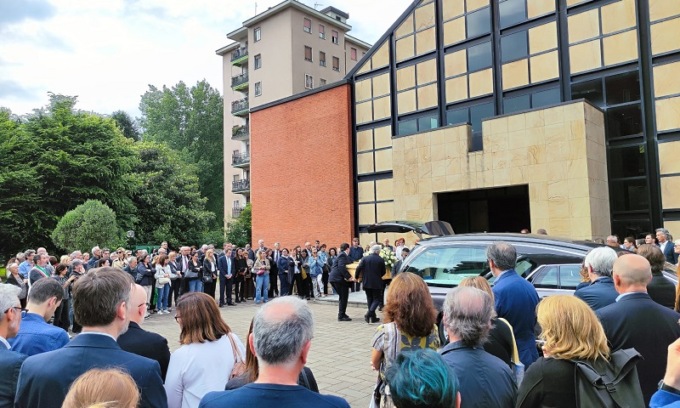 L’ultimo saluto al dottor Paolo Spada: “Grazie per la tua vita”