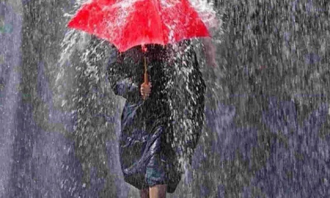Maltempo e allagamenti, prosegue l’allerta meteo sul territorio di Città metropolitana