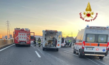 Tragico scontro tra auto e camion in tangenziale tra Pero e Rho: due giovani morti e altri due feriti gravi