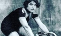 "Alfonsina Corridora": un omaggio ad Alfonsina Strada e a tutte le donne del ciclismo