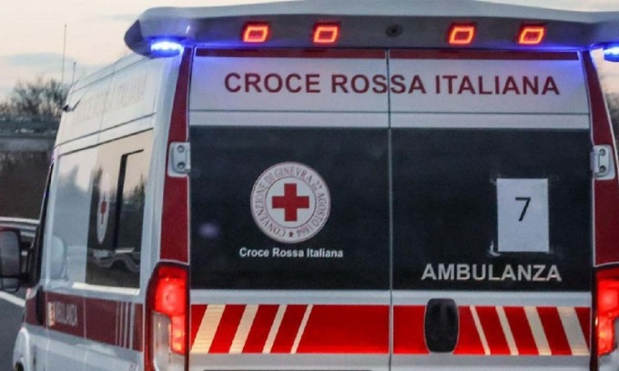 Bambino di 11 anni investito fuori da scuola a Cesano