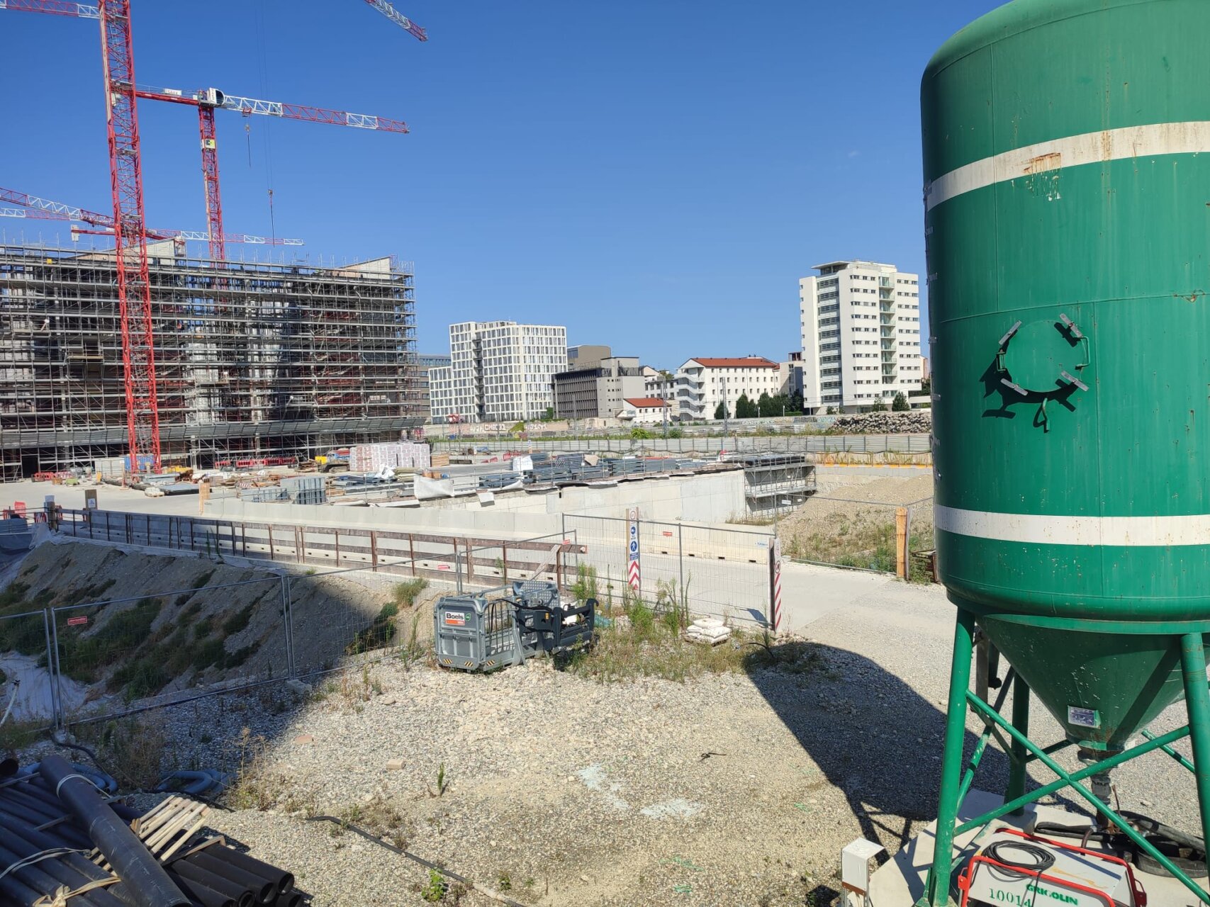 OLIMPIADI, SALVINI VISITA CANTIERE VILLAGGIO SCALO ROMANA (FOTO 6)