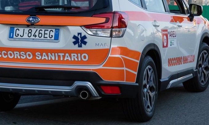 Incidente sull’A7 Milano-Genova: una motocilista 46enne finisce sotto il guardrail