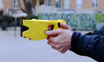 Gli agenti di Buccinasco sono ora abilitati all’utilizzo del taser come mezzo estremo 