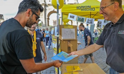 La campagna di buone pratiche di Protezione Civile "Io non rischio" a Buccinasco con i volontari di tutto il sudovest