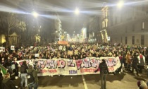 Milano contro il patriarcato e contro la violenza sulle donne: migliaia di persone riempiono le strade