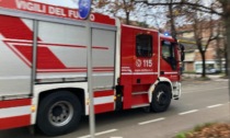 Raffiche di vento, scoperchiato tetto del centro Emilia a Buccinasco