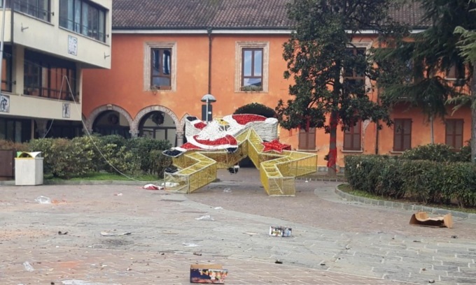 Vandali in azione nella notte di Capodanno a Gaggiano