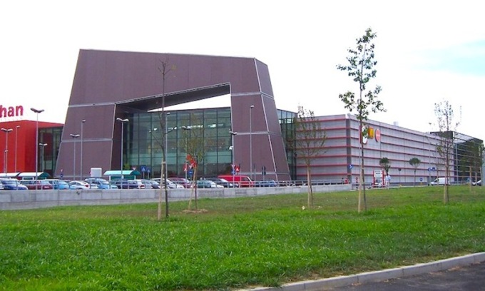 Centro commerciale di Cesano a rischio chiusura, mozione di “attenzione” dal Consiglio comunale