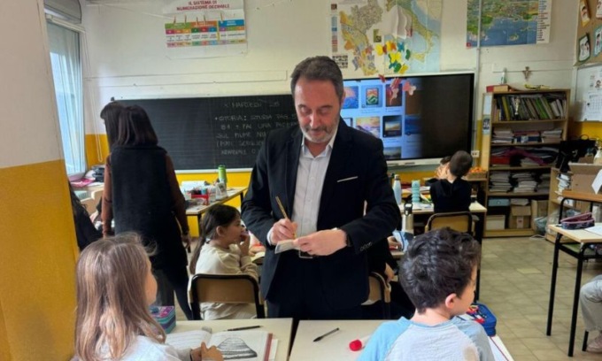 “Nessuna irregolarità nella distribuzione del libro di Veltroni”