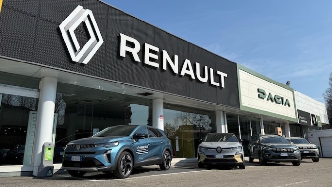 Giovedi 20 Marzo Nini Car inaugura la sede di Buccinasco: il punto di riferimento Renault e Dacia