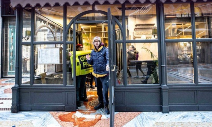 Proteste al ristorante Cracco: 12 attivisti multati con fogli di via e divieto di accesso
