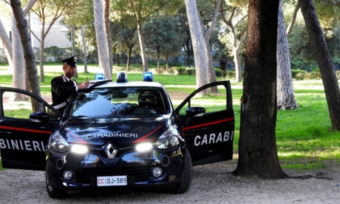 Ragazza di 20 anni violentata nel parchetto in pieno centro: arrestato un 30enne