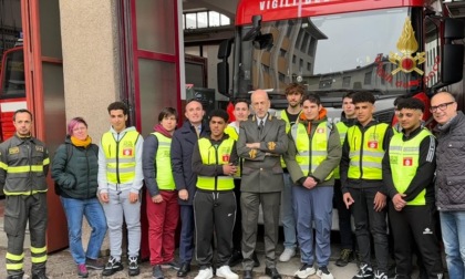 Ragazzi “On the Road” per un giorno nei panni dei Vigili del Fuoco a Milano