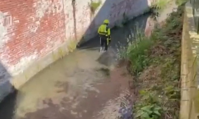 Garlasco, caso riaperto: nel canale prosciugato ritrovato un martello e altri oggetti metallici