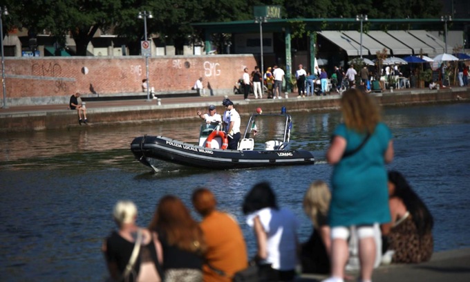 La Polizia arriva in gommone: al via i controlli via acqua fino a settembre