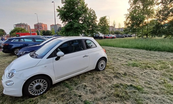 Parte la stagione dei concerti all’Ippodromo La Maura e subito scoppiano le polemiche su sosta selvaggia e traffico