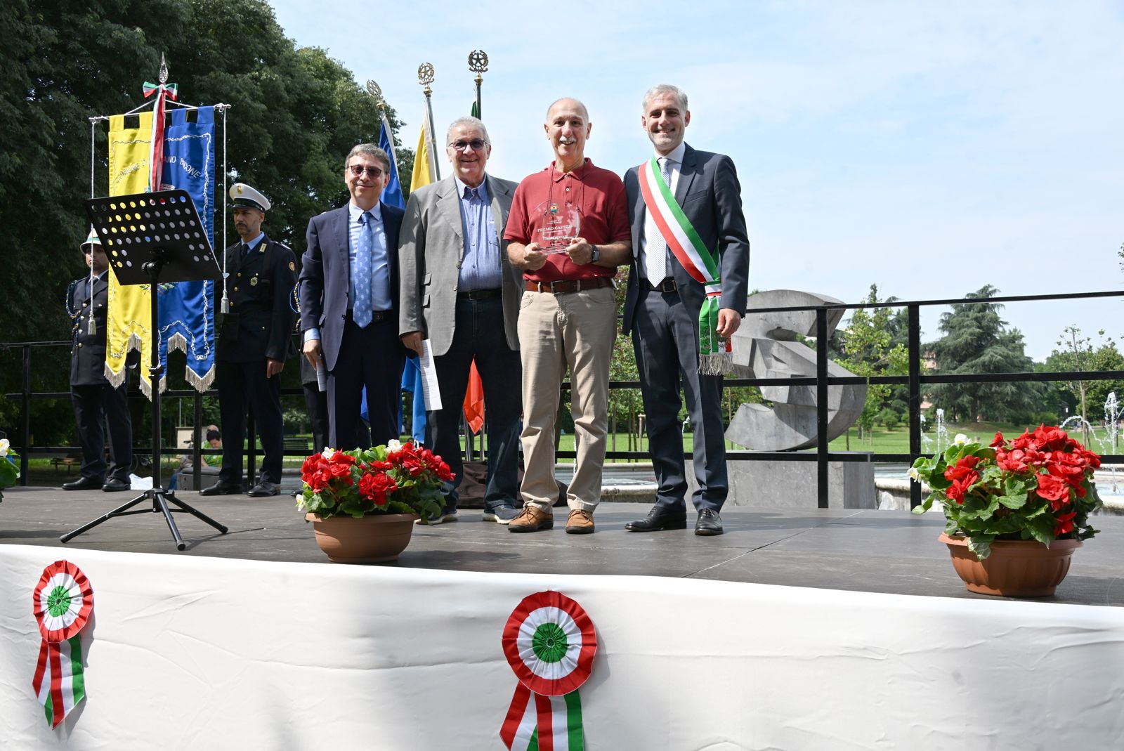 20250602_Benemerenze civiche_premioa a Tiziano Bernabé