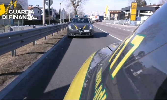 Smantellata rete criminale con legami alla camorra: 11 arresti