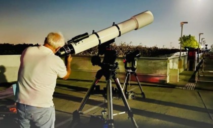 “Calici sotto le stelle”, astronomia e degustazioni al Fiordaliso