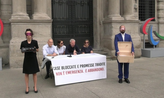 Cantieri sotto sequestro, il comitato “Famiglie sospese” annuncia uno “sciopero della fame itinerante” davanti ai cantieri bloccati