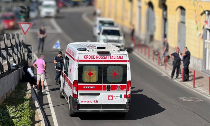 Ragazza di 23 anni investita a Corsico: atterra l’elisoccorso