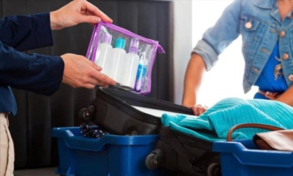 Addio al limite dei 100 ml: più libertà per i liquidi nel bagaglio a mano a Linate e Malpensa