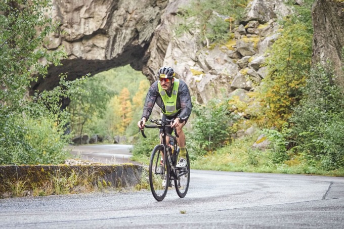 Christian Melucci porta Basiglio sulla vetta del Norseman Xtreme Triathlon