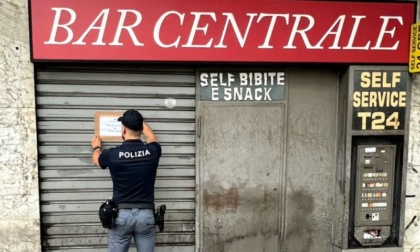 Rozzano, chiuso per 15 giorni il Bar Centrale: troppi clienti con precedenti e droga nei bagni