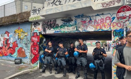 "Ferita per Milano" o "ritorno alla legalità"? Lo sgombero del Leoncavallo accende il dibattito