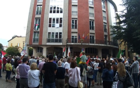 Cesano Boscone e Milano in piazza a sostegno della Global Sumud Flotilla in mare verso Gaza