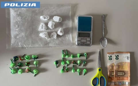 Scoperto a Trezzano appartamento usato come base di spaccio: arrestato un 33enne