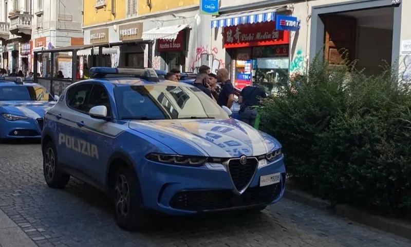 36enne colpito da un machete alla gamba, al braccio e sotto il collo in piena Chinatown: cinese di 33 anni arrestato per tentato omicidio