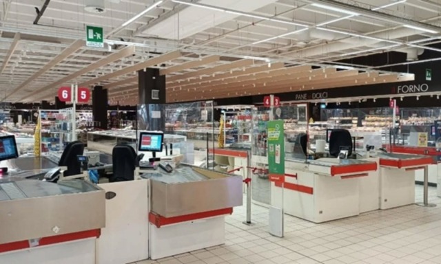 Iper Tosano subentra al Bennet di Cesano. Il sindaco: “Una nuova fase di rilancio per il centro commerciale Porte di Milano”